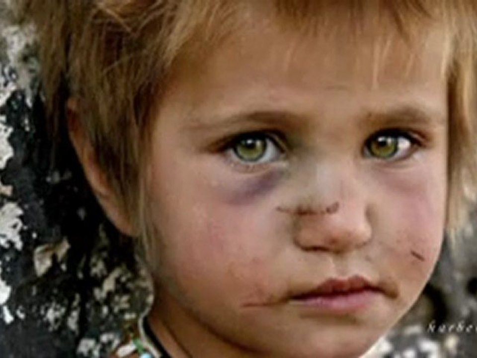 AJDA PEKKAN - AĞLAMA  ANNE