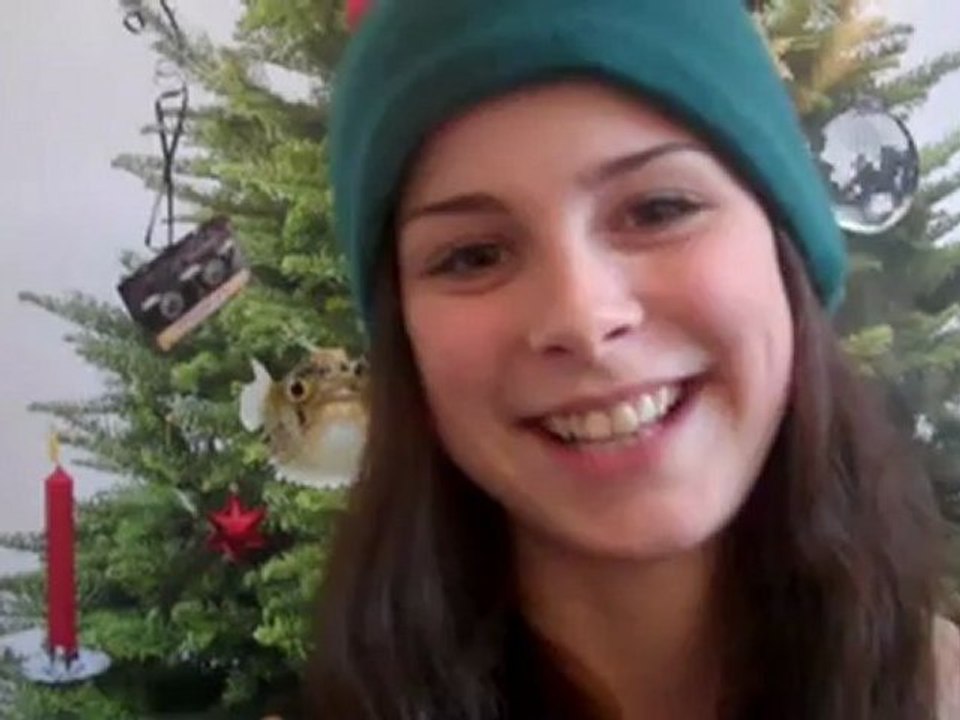 Lena wünscht Frohe Weihnachten