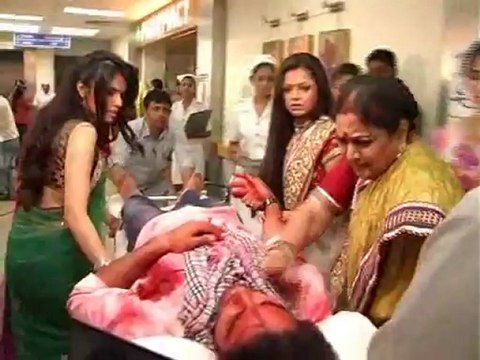 *Drashti Dhami* Madhubala EIEJ India Forums Segment 06/10/2012