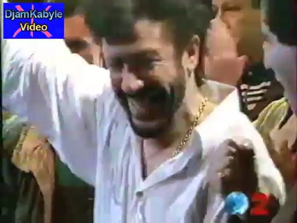 Matoub Lounes Zénith 1995(Reportage France 2) Kabyle