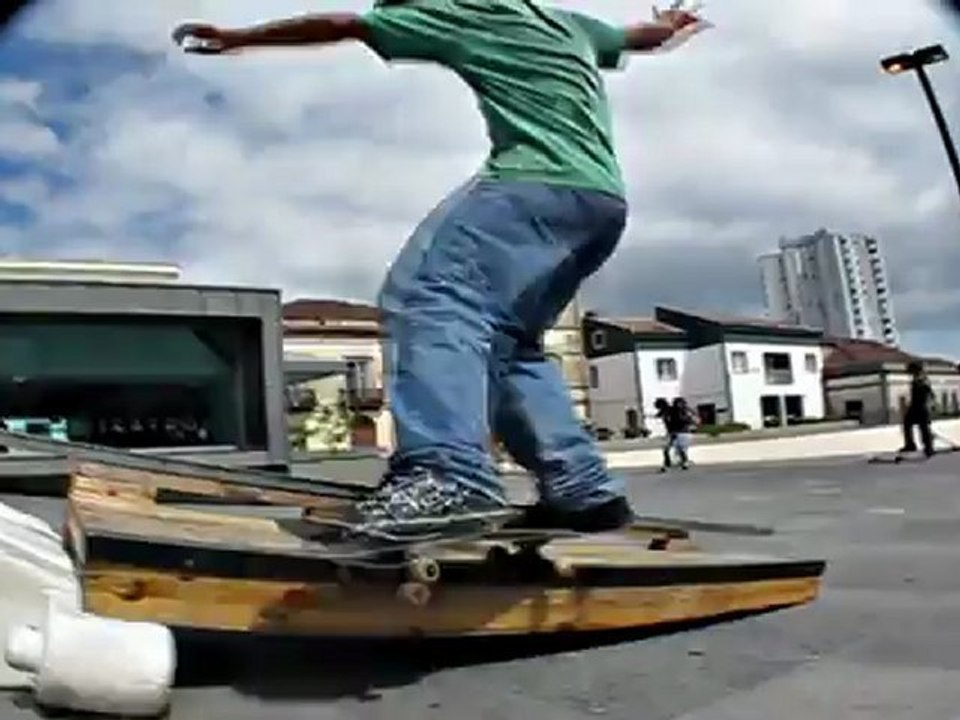 Emanuel Costa - Junho skate footage 2