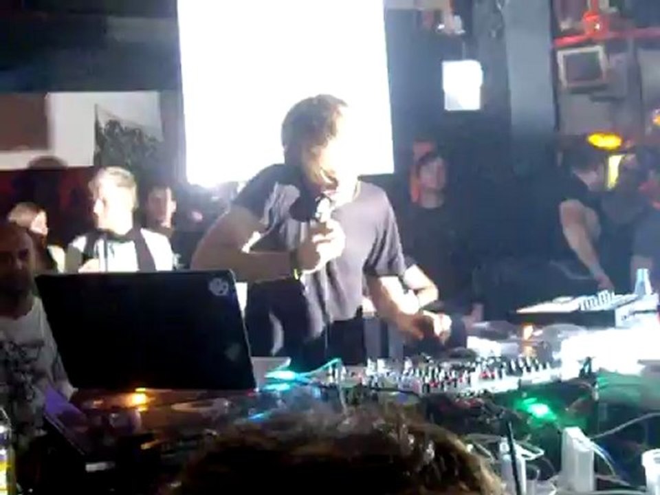 24.10.2009 Richie Hawtin - M_NUS Showcase @ Centrum (Erfurt)