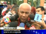 Luis Reyes Reyes  ejerce el derecho al voto
