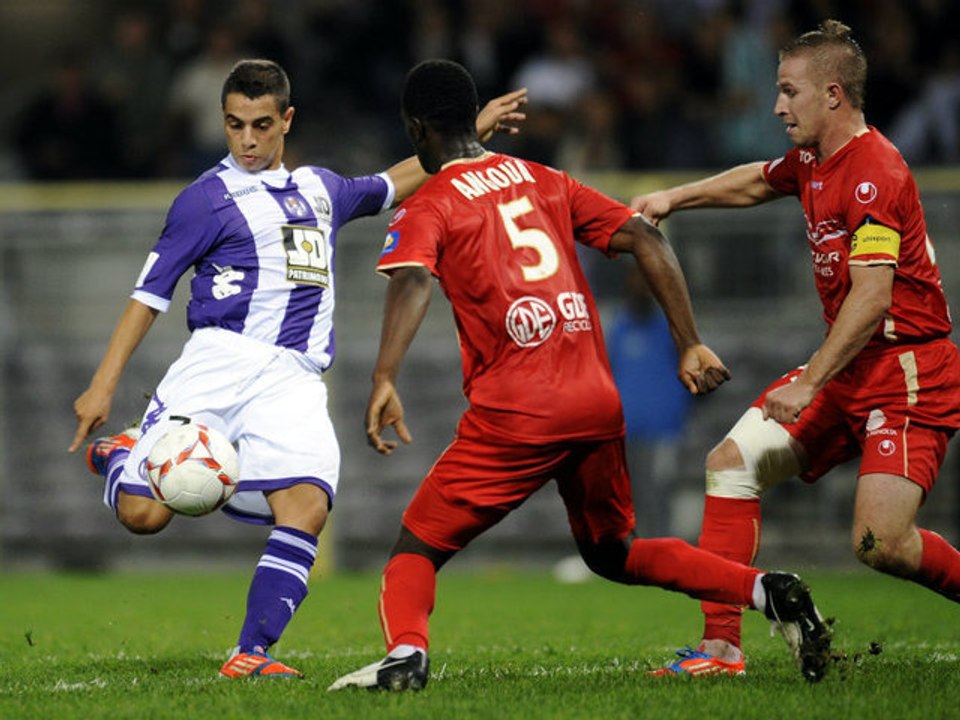 Toulouse FC (TFC) - Valenciennes FC (VAFC) Le résumé du match (8ème journée) - saison 2012/2013