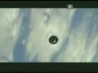 НЛО возле шатла Атлантис