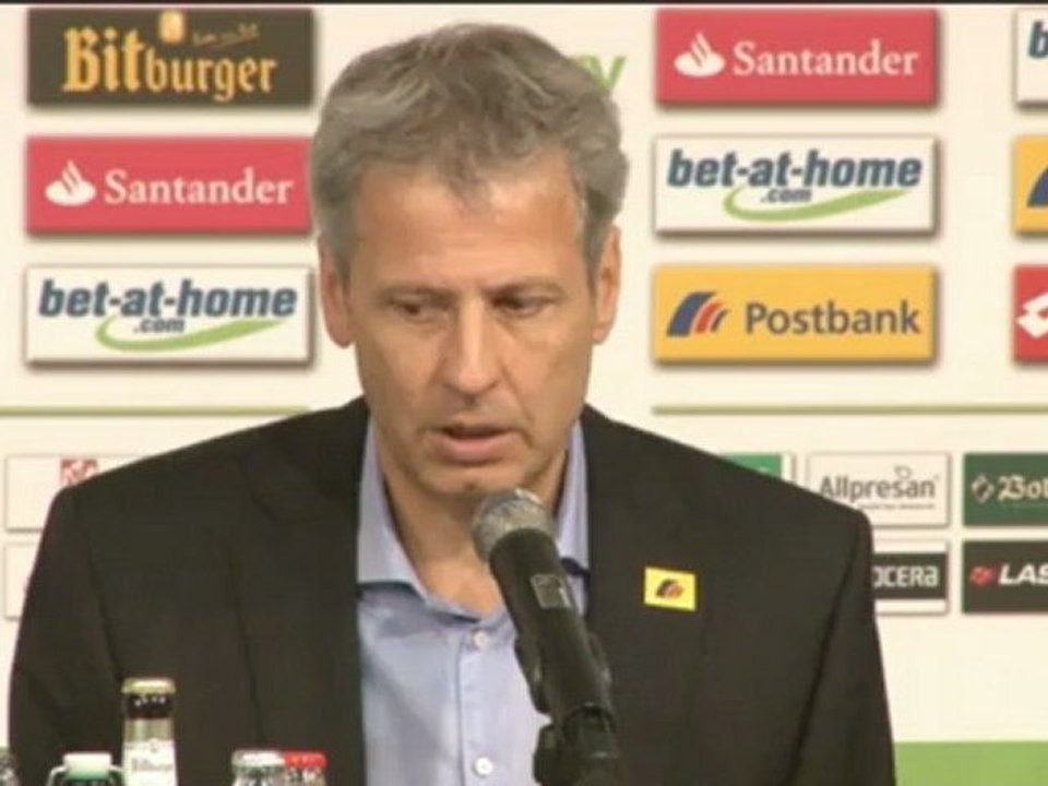 Lucien Favre freut sich über den Heimsieg gegen Frankfurt