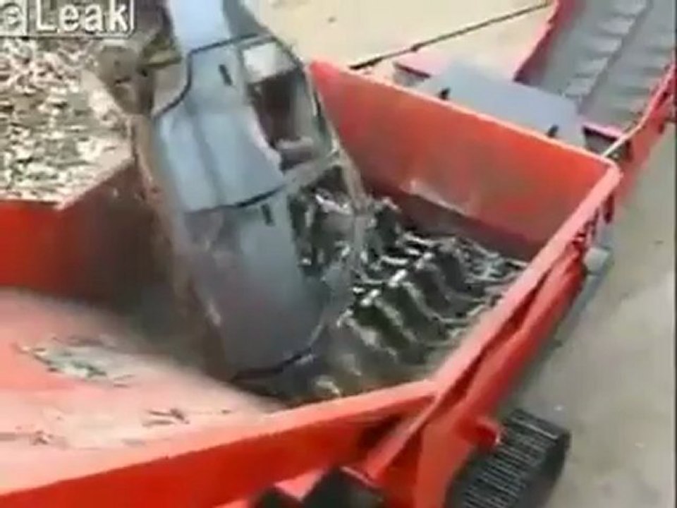 Araba öğütme makinası