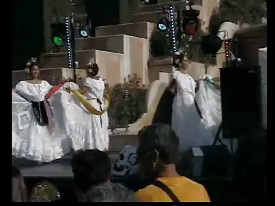El Grito - Barcelona - Son de México (2) [15.09.2012]