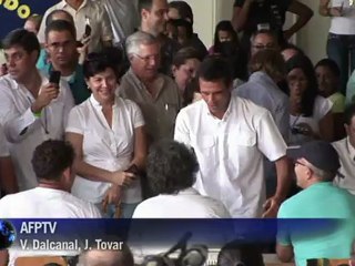 Capriles vai respeitar voto venezuelano