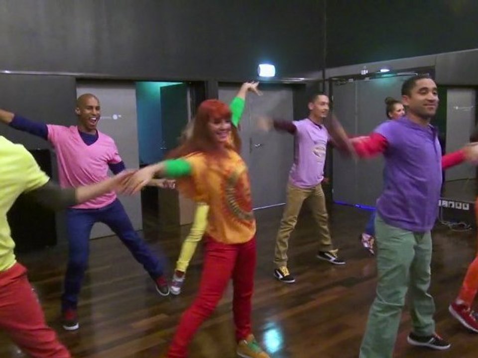 Les danseurs répètent pour La Tournée des Publivores