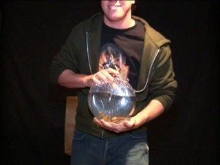 Freefall by Andrew Mayne (DVD) - Magic Trick