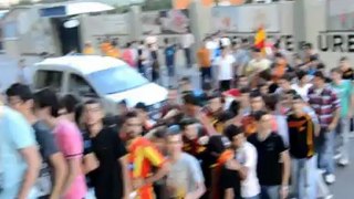 Göztepe SEVGİSİNİ Aşılıyoruz !