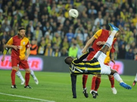 Une bicyclette de folie de Moussa Sow !