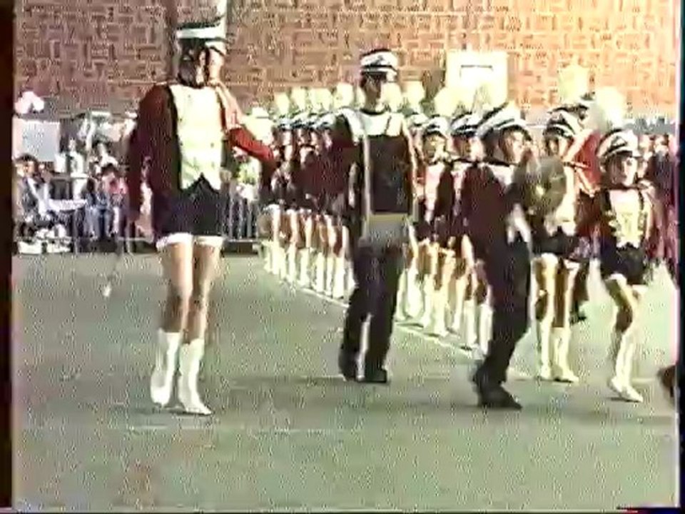 festival de Saint Léonard  1991   Parade du club des Etoiles de St léonard n°4