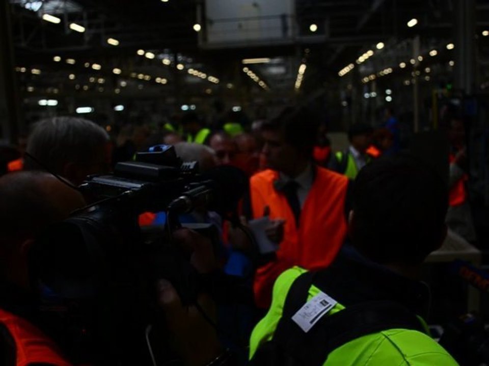 Arnaud Montebourg à l'usine Française de Mécanique à Douvrin