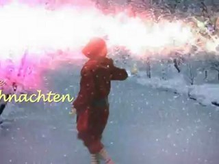 Weihnachtsgeschenke für Firmen originelle Skulptur Die Hand reichen - jetzt bestellen bei InPrompt Business Services