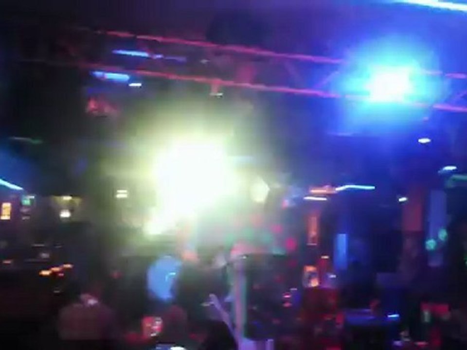 her hafta canlimuzik eglencesi lumiere mavigul Arnhem dogumhgunu bekarliga-veda partileri icin mukemmel eglence mekani