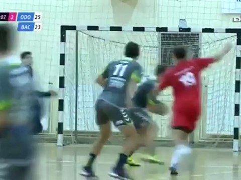 Double arrêt de Ciobanu / HC Odorhei - Stiinta Bacau 27-25 / Handball Roumanie