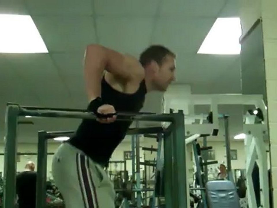 Reps Gym Preston; Dip challenge on Konkura.com Sport and Fitness