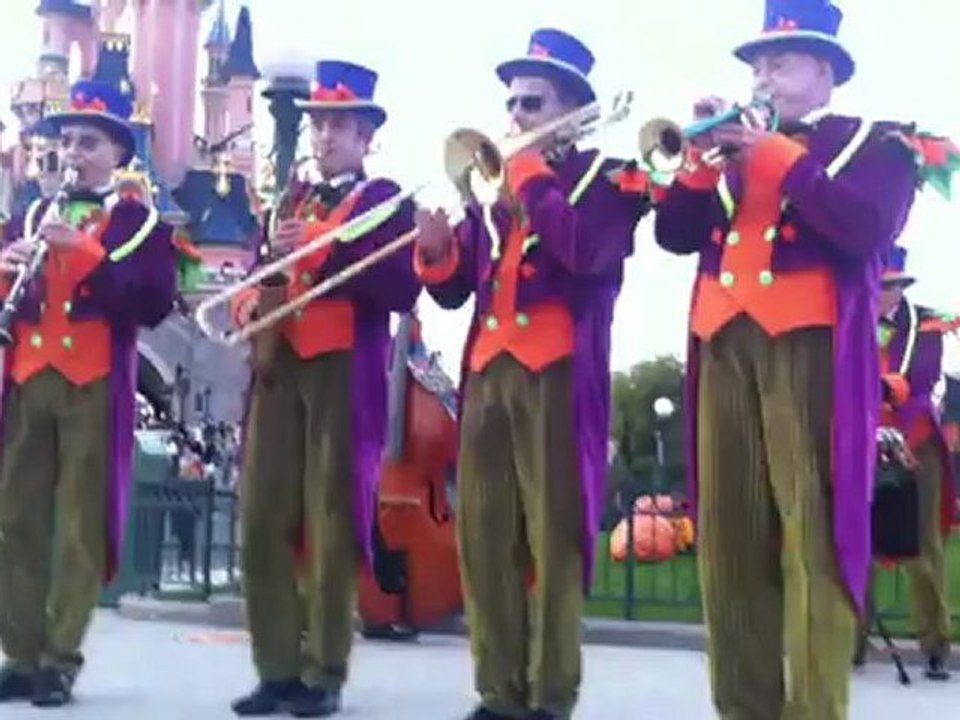 Fabulous Hallo-Swing Orchestra 1
