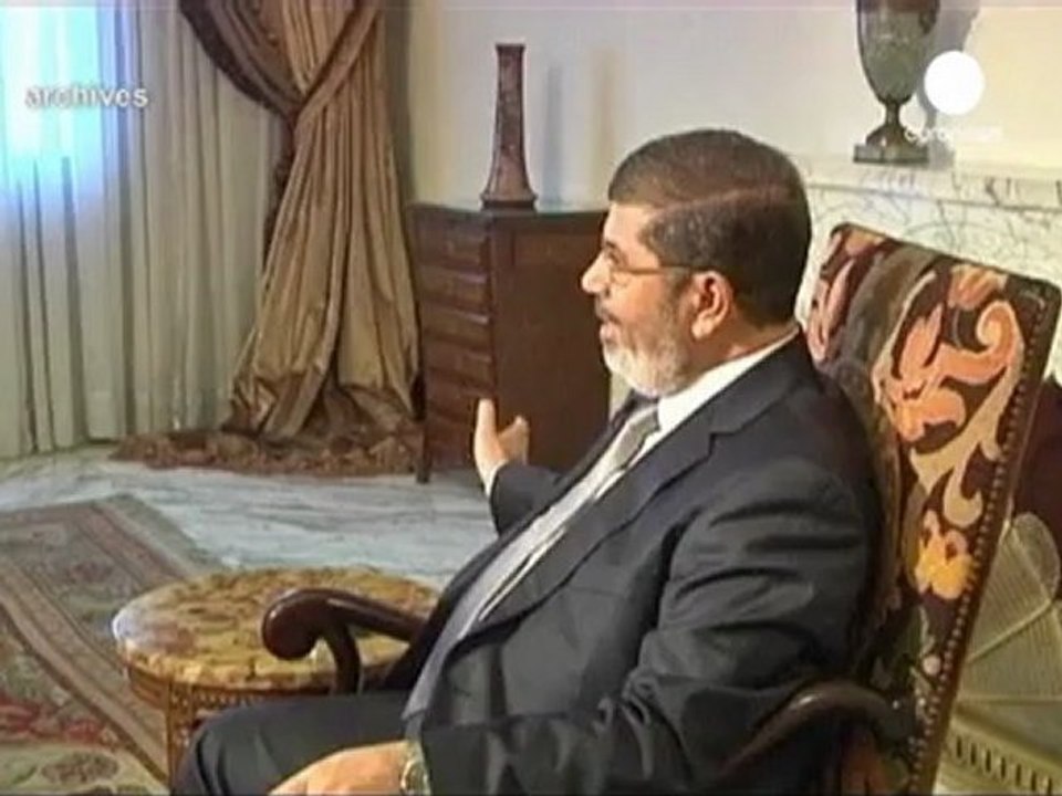 Le président égyptien gracie les partisans de la...