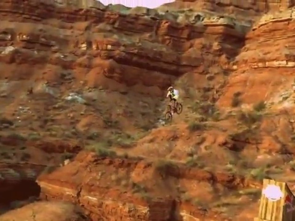 Saut en VTT raté de Cam Zink