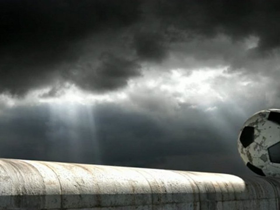 Teaser intro Web-Design Informatique sous cinema 4D