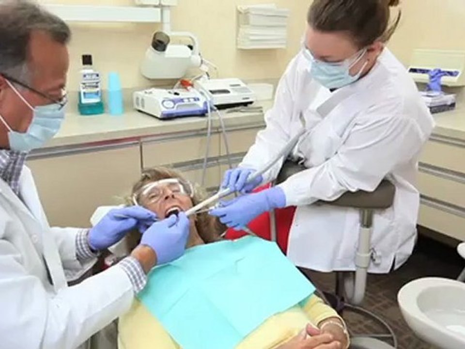 Hartland Dentists: Call (262) 567-7224