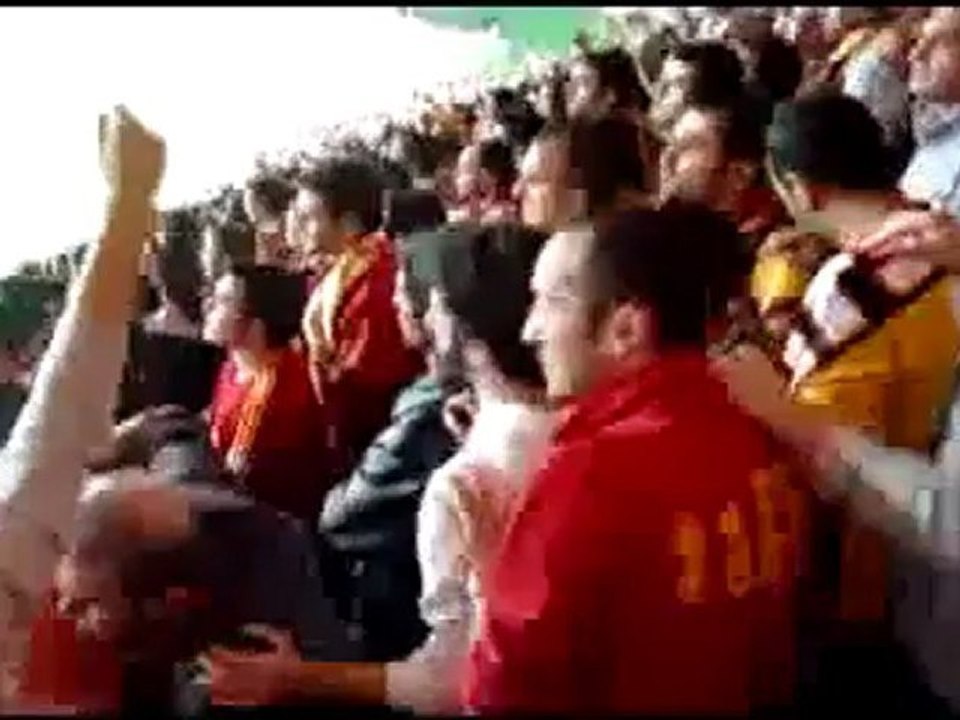 2008-2009 Galatasaray - Bellinzona  Yönetim Futbolcu Taraftar