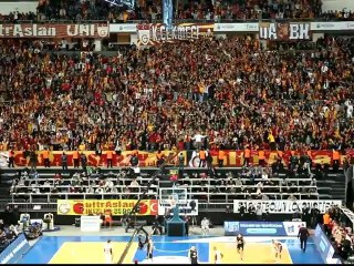 Télécharger la video: Anadolu Efes - Galatasaray MP Haydi Bastır Galatasaray