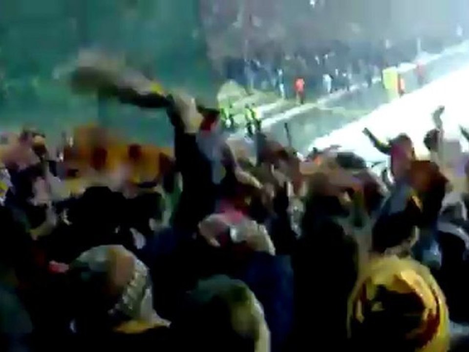 Eskişehir Galatasaray  22-1-2012  11. dakika