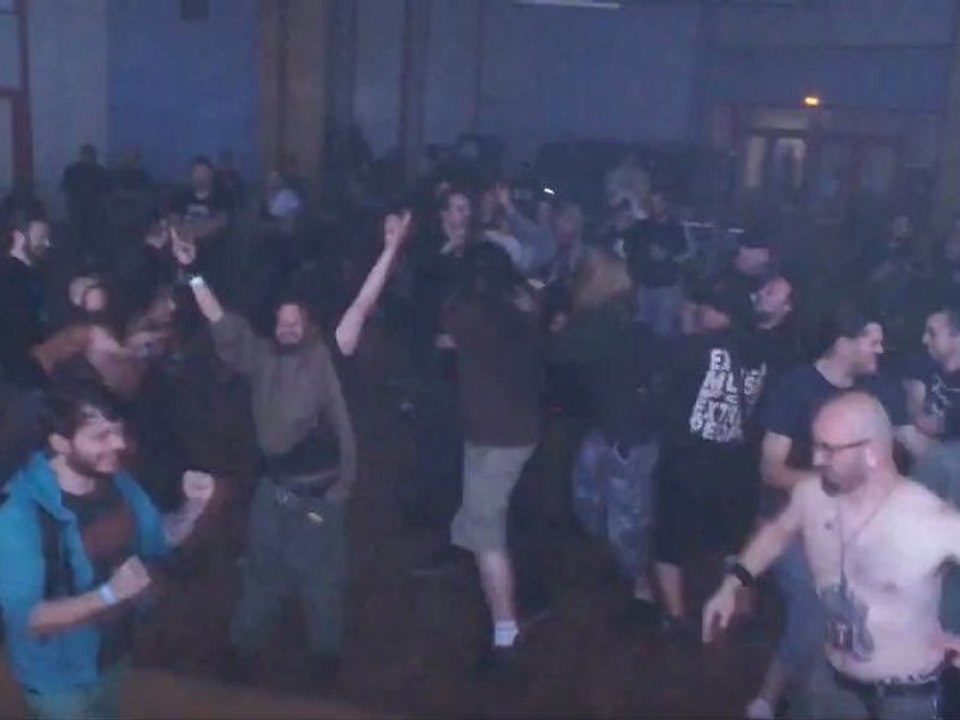 Attila Superstar - Nique les Etoiles (Live @ Festival des Arts Bourrins)