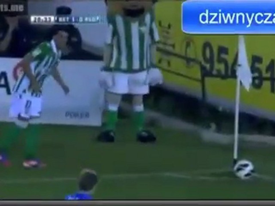 Espantoso tiro de esquina