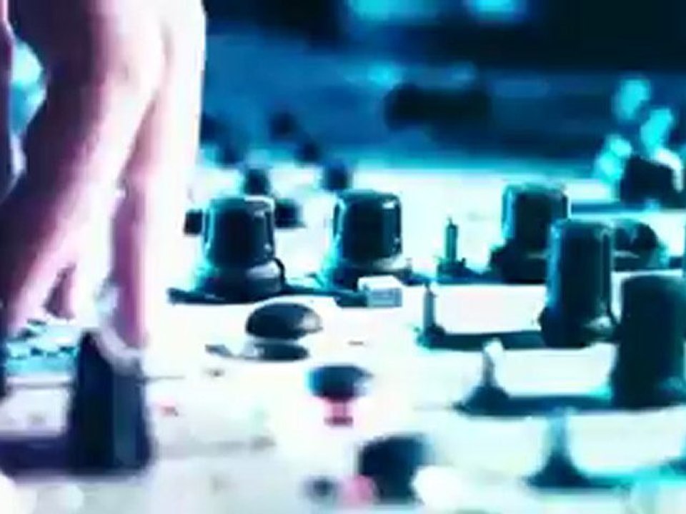 Mika Celebrate (feat. Pharrell Williams) (Official Vidéo)