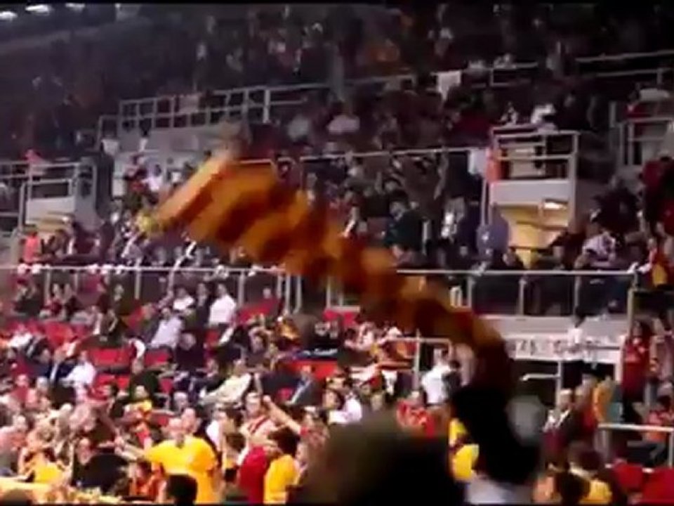 Galatasaray-Olimpija 14 Aralık 2011  Üçlü