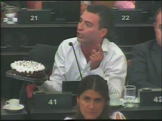 La planta política de EPEC se lleva una torta de plata.