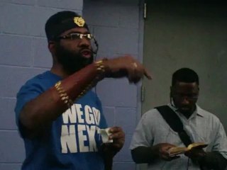 Priest Kahan Gives Spiritual and Carnal Food on Skid Row