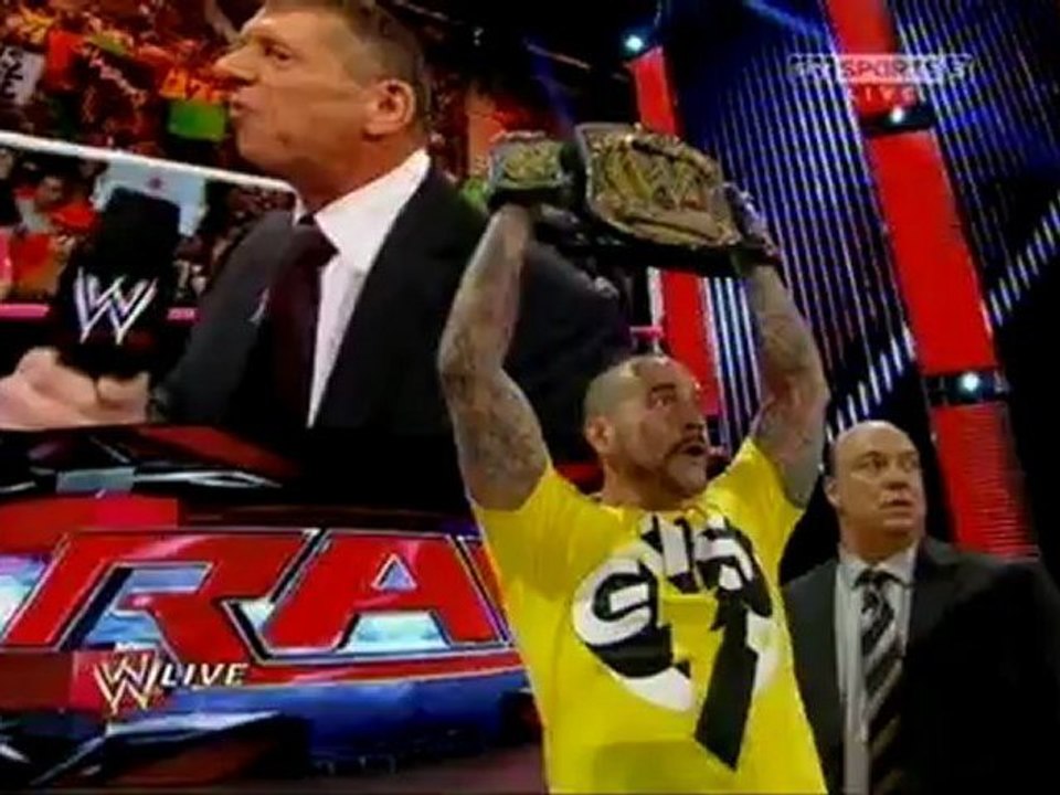 WWE RAW 10/8/12 - Full Show Part 1/3 (HQ) - Monday Night Raw 10/8/2012