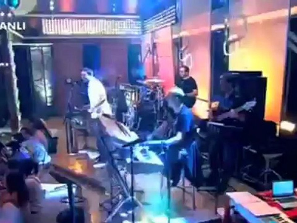 Mustafa Sandal Ganmanstyle Bu kiz beni görmeli Versionu (Mix)