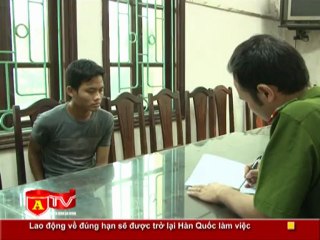 ANTÐ - Dùng áo sơ-mi siết cổ, cướp xe ôm