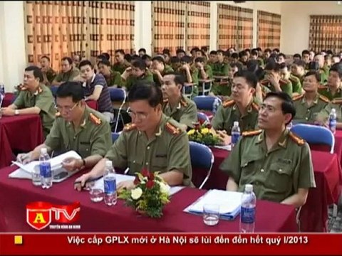 ANTÐ - Bế giảng lớp Trung cấp CSND vừa học vừa làm