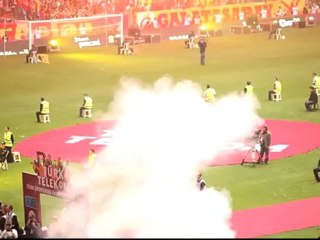 Şampiyonluk Kutlaması  TT Arena Yanıyor - 2