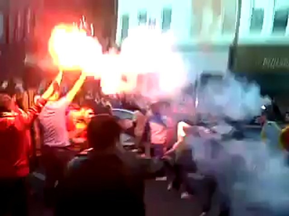 ultrAslan İngiltere Şampiyonluk Kutlamaları (1)  12-05-2012