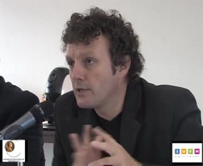 La définition du bon fonctionnaire comme enjeu de luttes : un exemple de tentative de bureaucratisation du travail enseignant par la norme, la compétence et la morale
