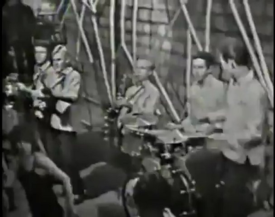 Challengers - Rock Out on Hollywood A Go Go