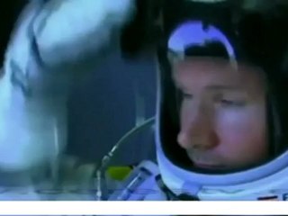 El viento obliga a aplazar el salto estratosférico de Baumgartner