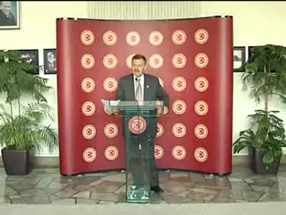 Mersin Milletvekili Prof. Dr. Aytuğ Atıcı 08.10.2012 tarihinde  TBMM'de düzenleldiği basın toplantısında Başbakan konuşuyor sağlıkta şiddet artıyor dedi.