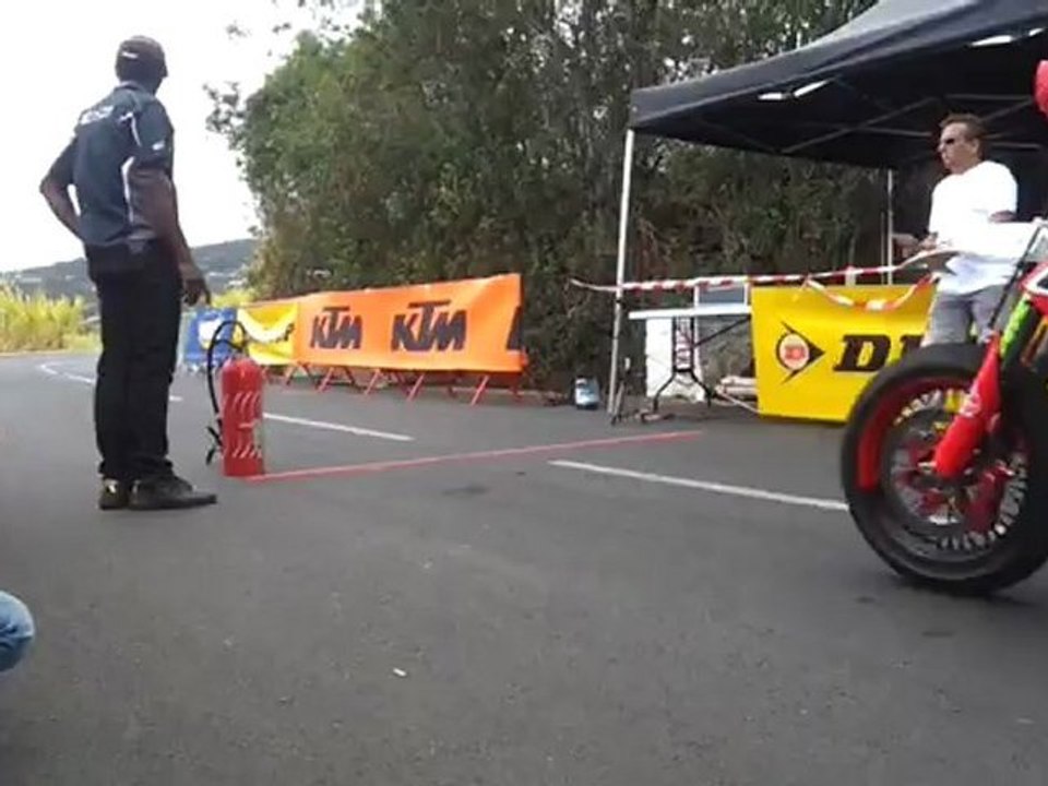 video-2012-10-07-12-16-23