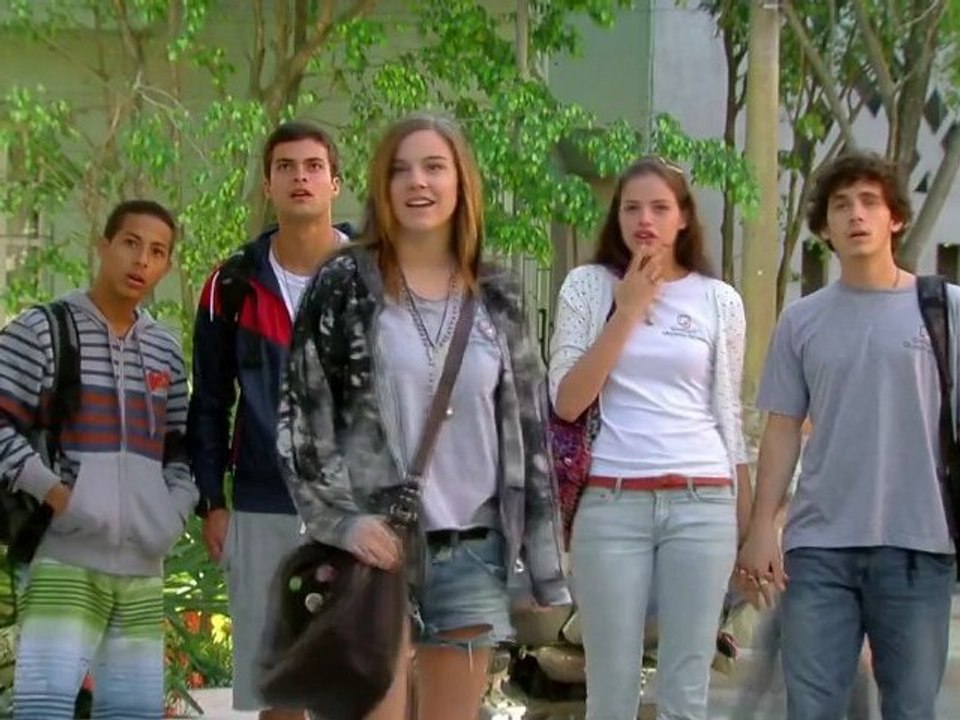 Lia e Dinho gostam do novo grafite