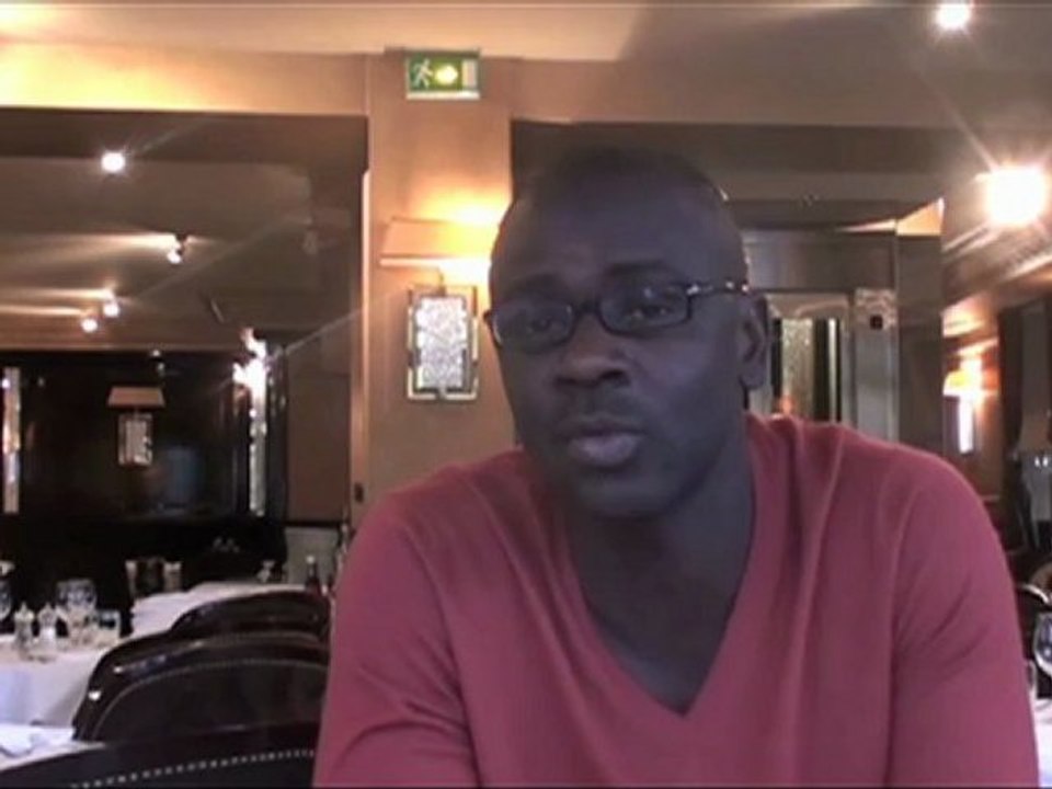 J-1 soutien de Lilian Thuram
